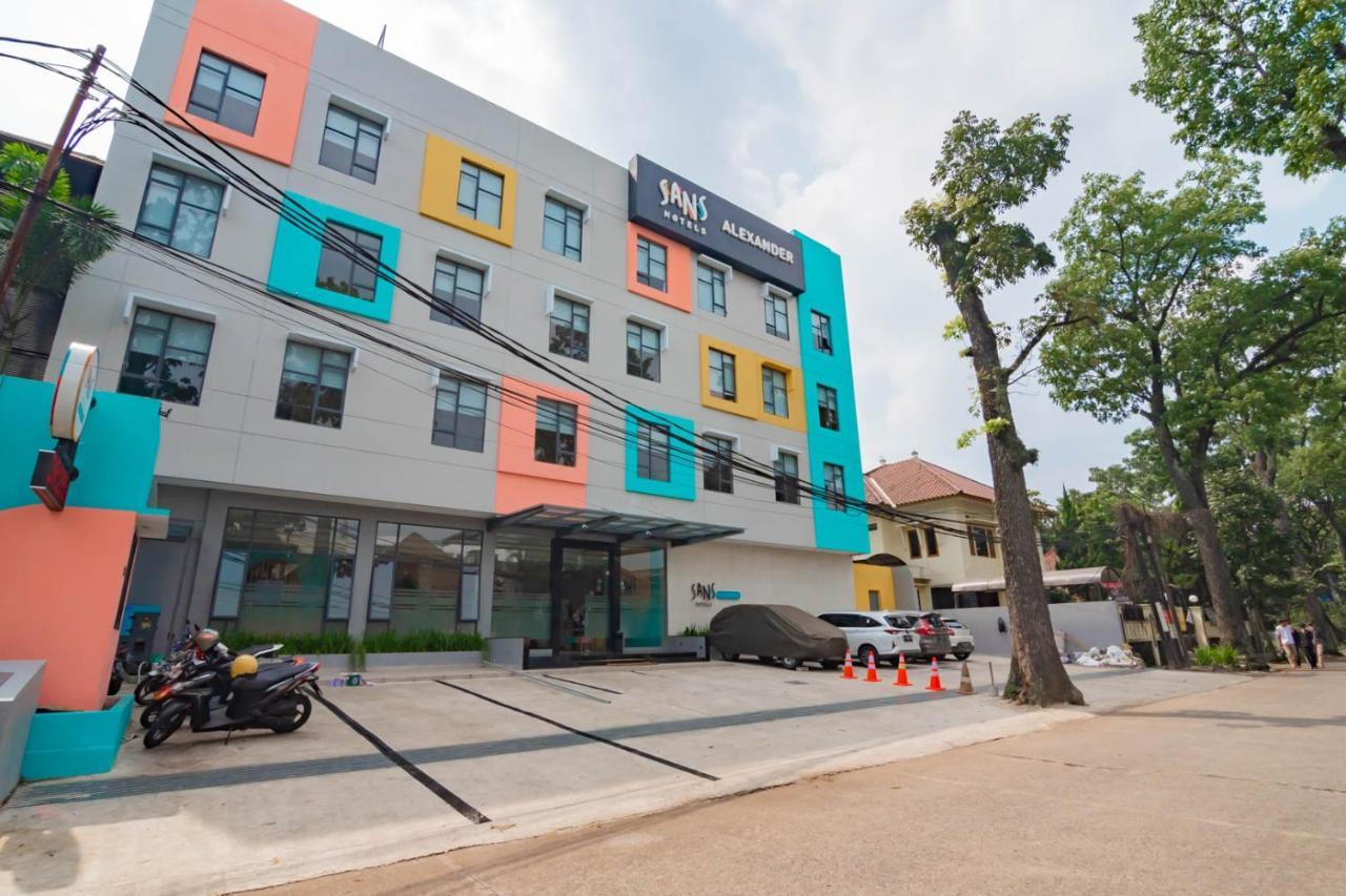 Sans Hotel Alexander Bandung Esterno foto