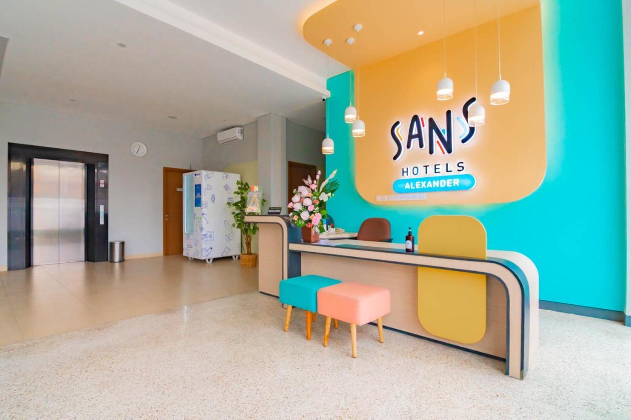 Sans Hotel Alexander Bandung Esterno foto