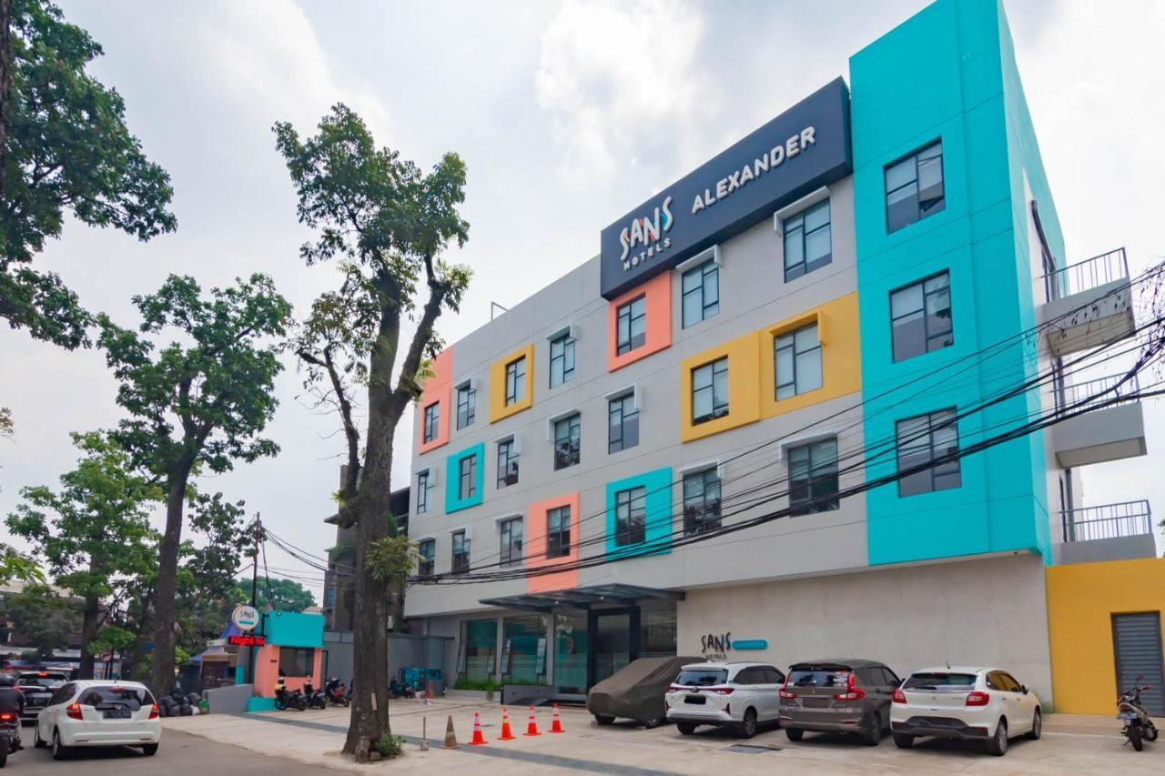 Sans Hotel Alexander Bandung Esterno foto